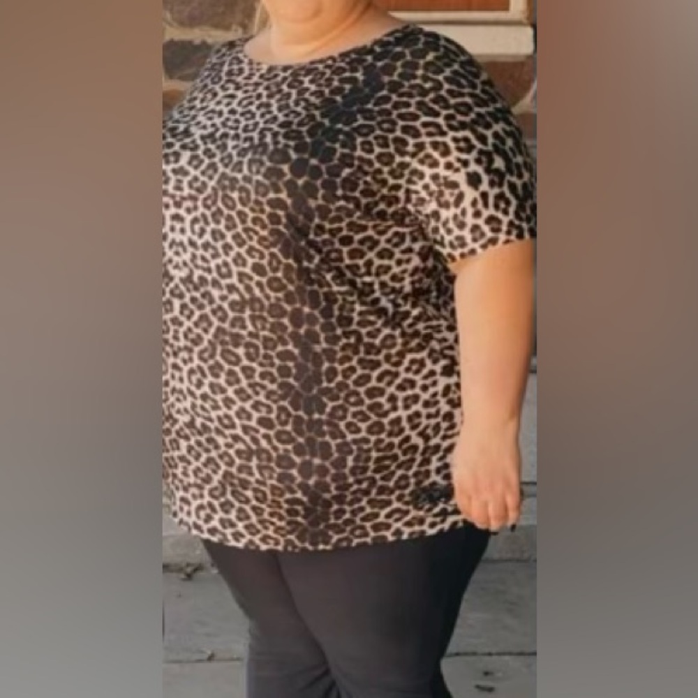 Dress cheetah print shirt
